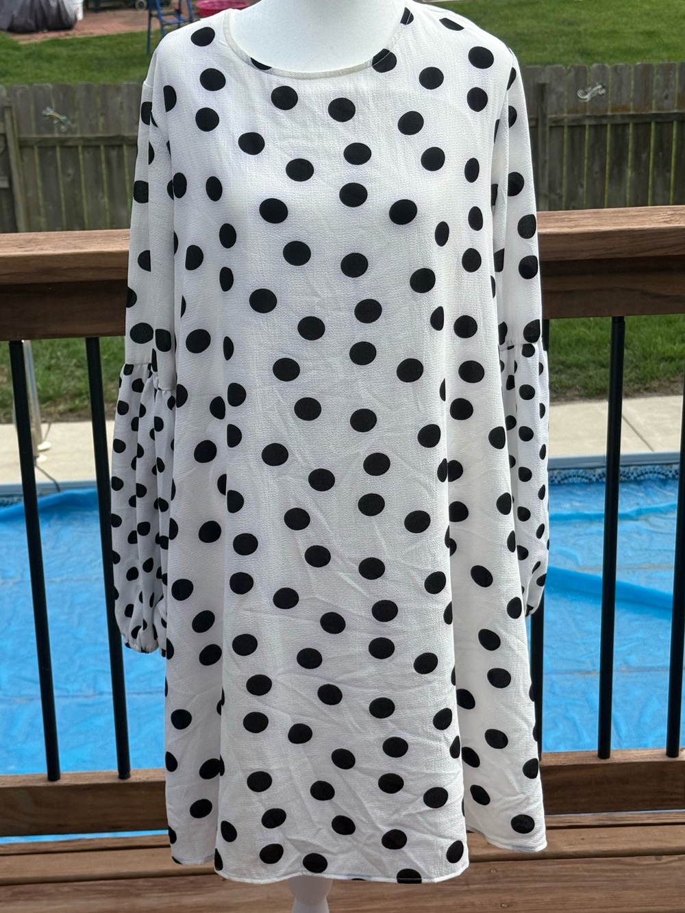 Black & White Polka Dot Long Sleeve Shift Dress